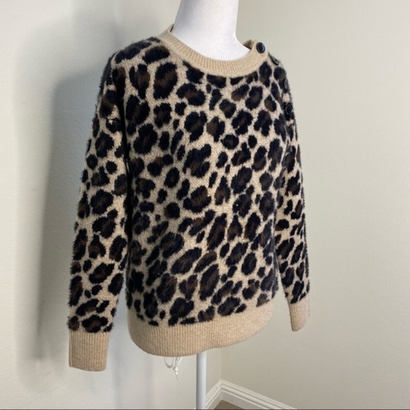 Ann Taylor animal print crewneck sweatshirt - Picture 2 of 7